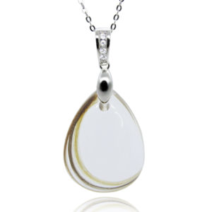 Bijou collier goutte souvenir présentation